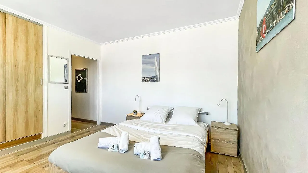 Homey Calvin - New / Free Parking / Proche Tram Ambilly France